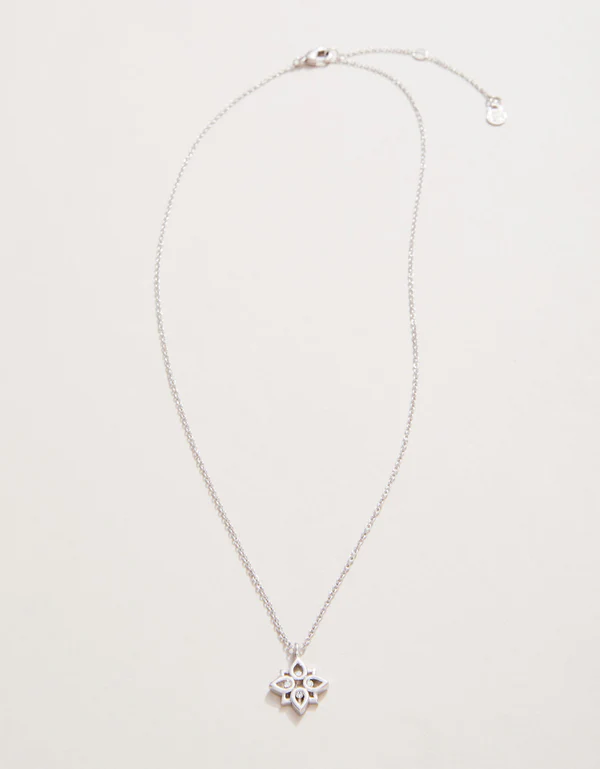 Sea La Vie Necklace 18'' Never Give Up/Lotus Silver