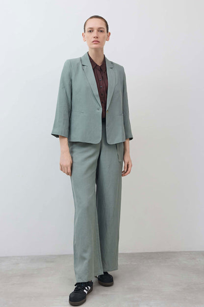 The Silk Linen Shrunken Blazer
