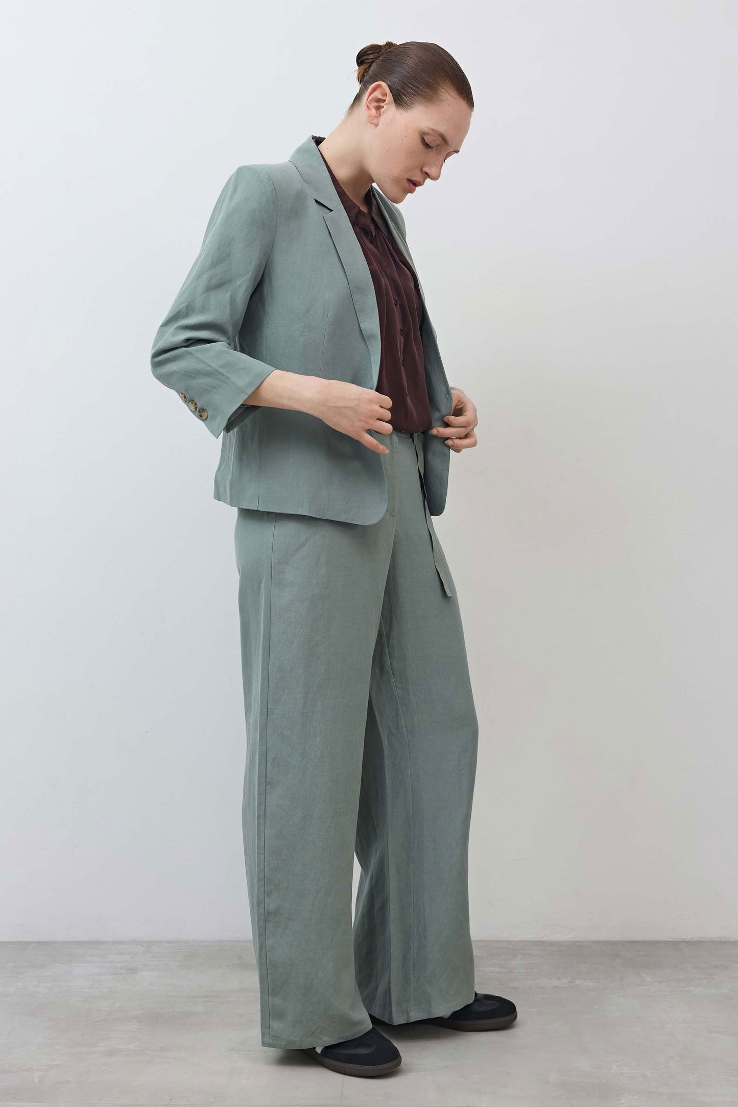 The Silk Linen Shrunken Blazer