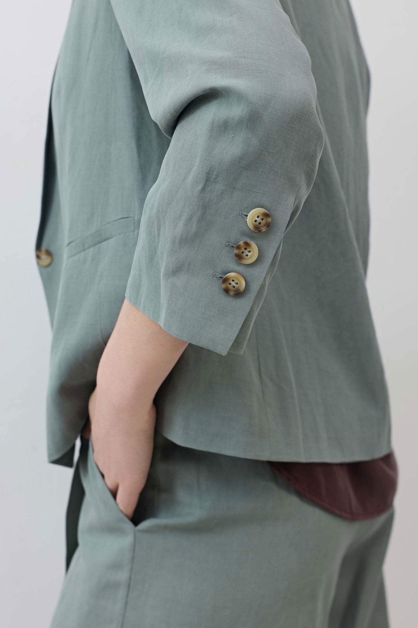 The Silk Linen Shrunken Blazer