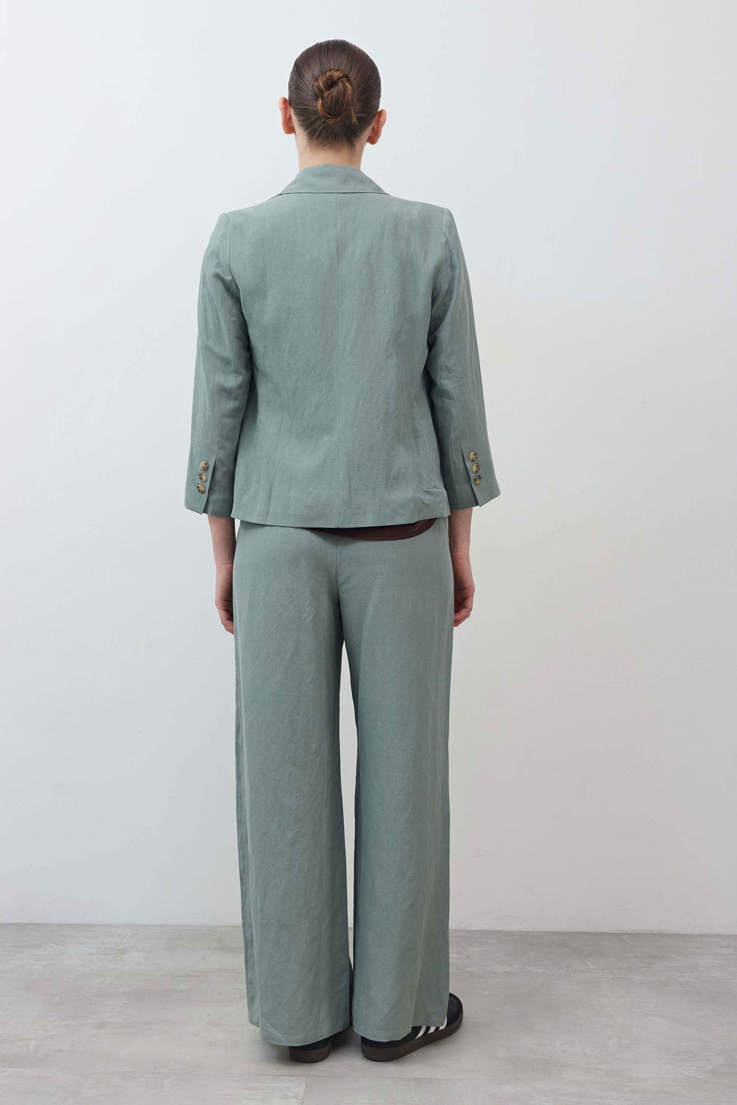 The Silk Linen Shrunken Blazer