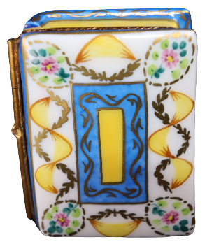 SKU# C012108P - Photo Album - Trianon theme -