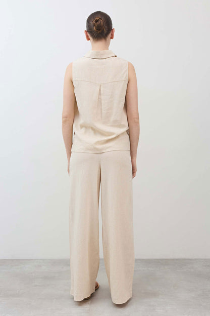 Sleeveless Tie Front Button Down