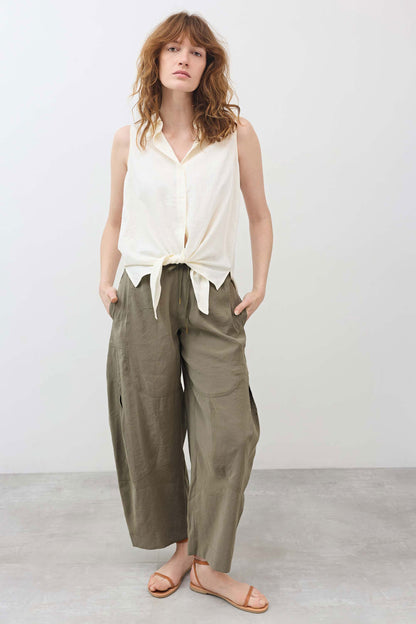 Sleeveless Tie Front Button Down