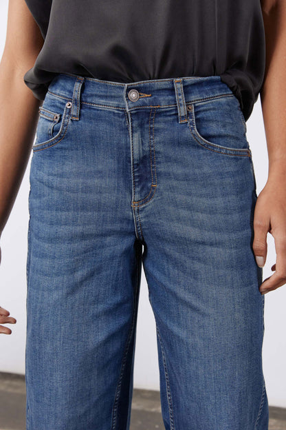 The Long Ultimate Barrel Leg Jeans 2.0