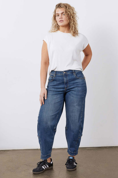The Ultimate Barrel Leg Jeans 2.0