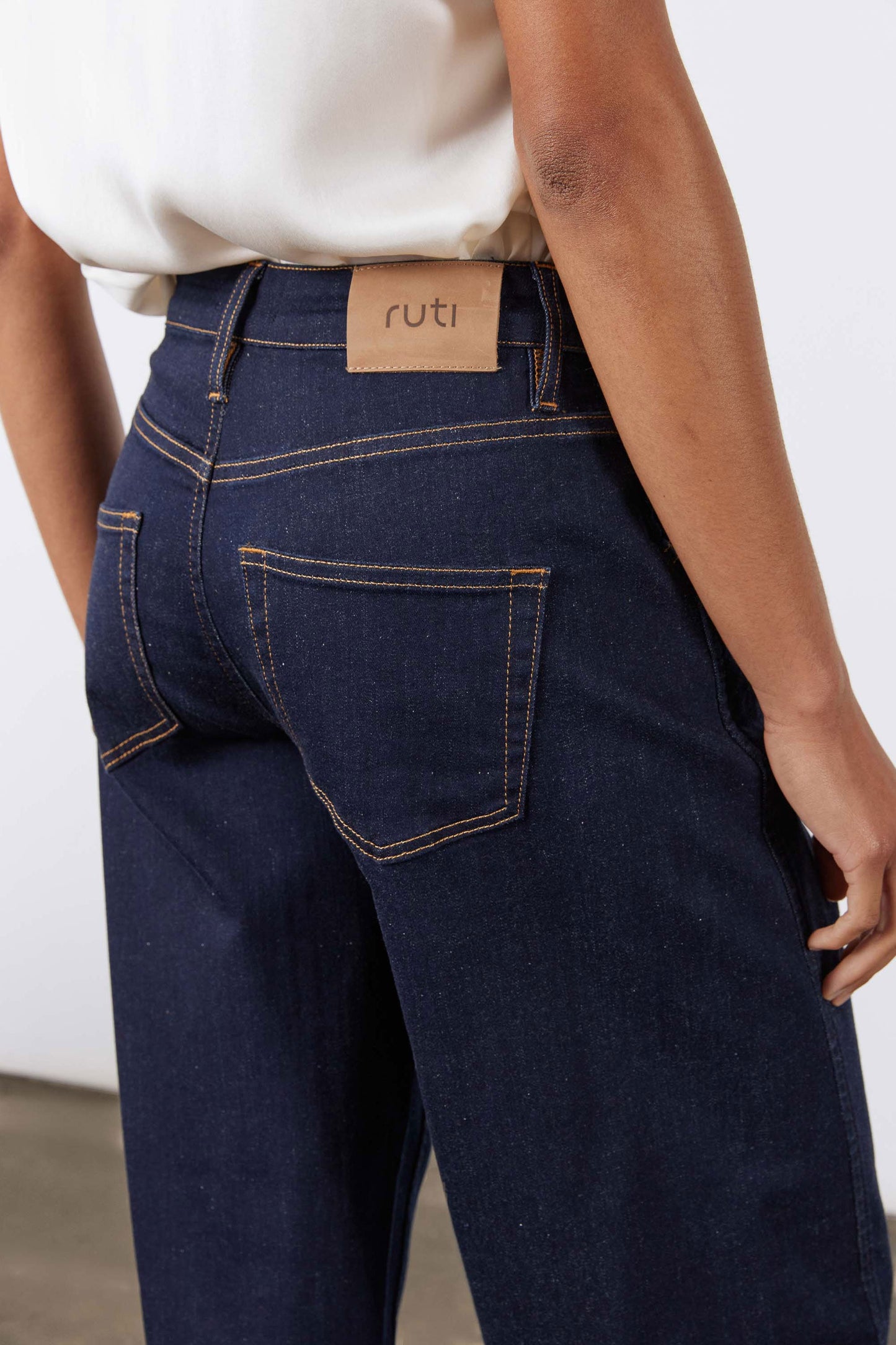 The Ultimate Barrel Leg Jeans 2.0