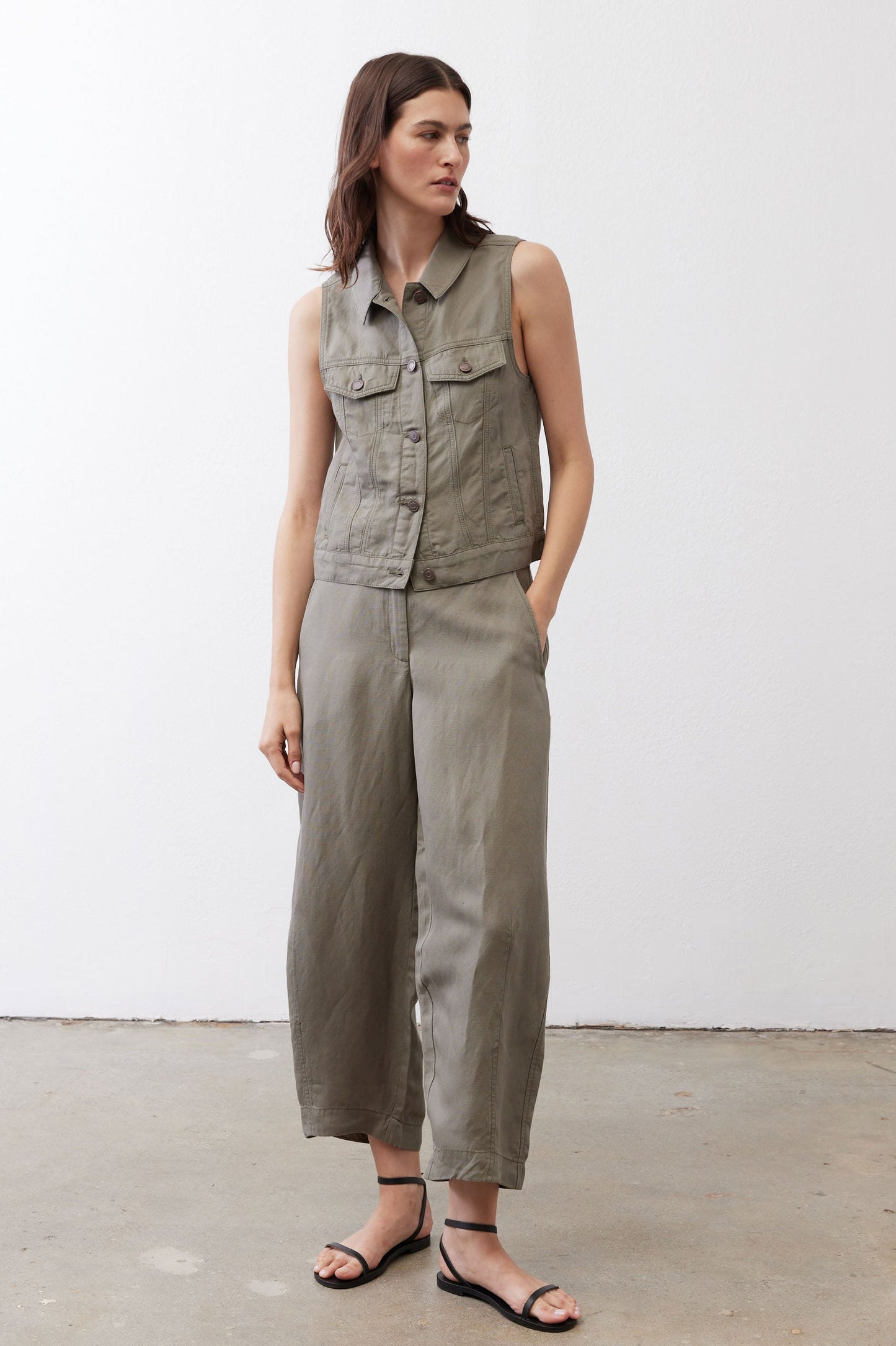 The Wide Leg Ankle Pants