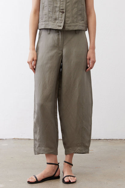 The Petite Wide Leg Ankle Pants