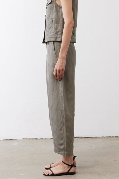 The Petite Wide Leg Ankle Pants